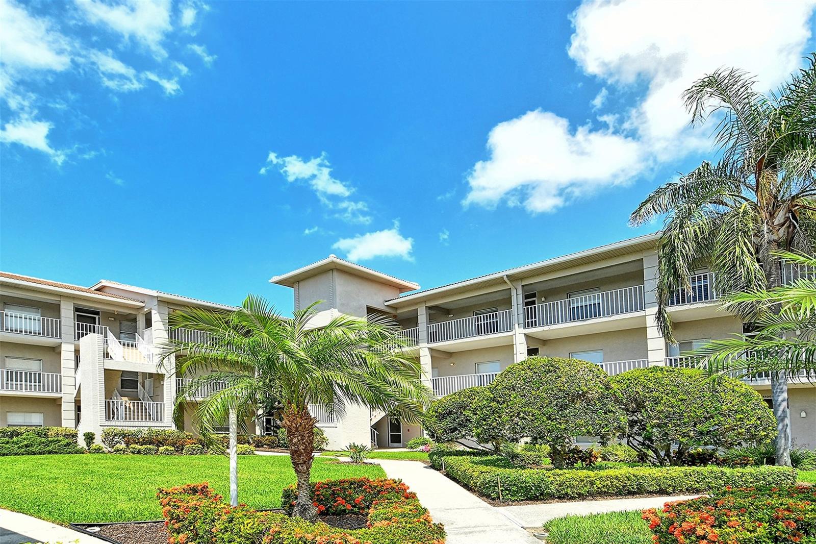 9610 Club South Cir #4302, FL
