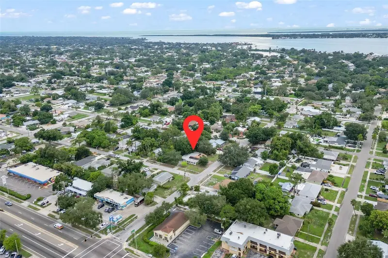 302 51st Street W, FL