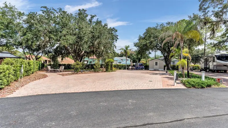 16325 Cherry Tree Ct, FL
