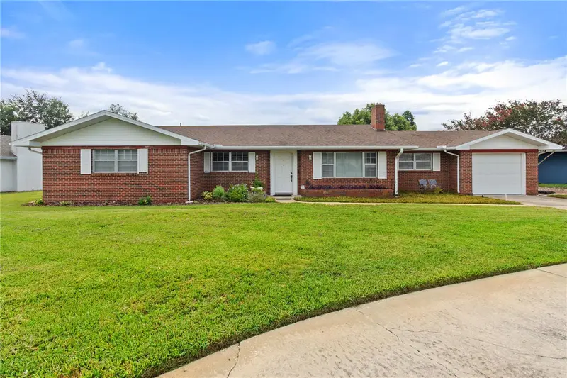 404 Coleman Dr, FL