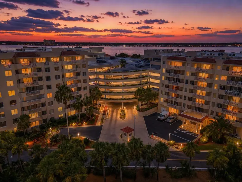3 Oceans Blvd W #2d4, FL