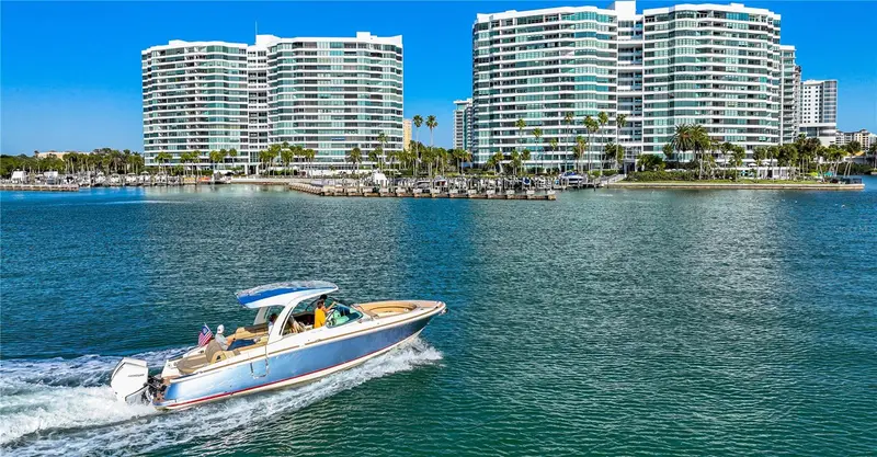 988 Blvd Of The Arts #109, FL