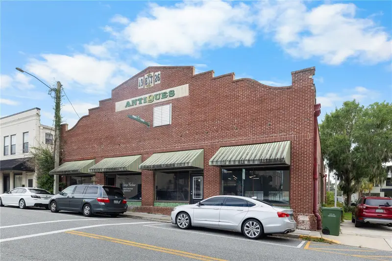 113 N 7th St, FL