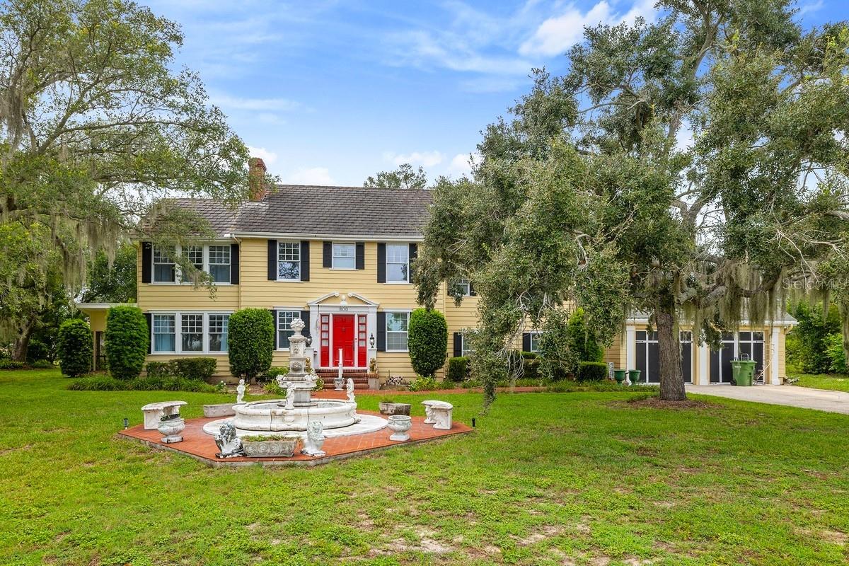 800 W Lake Elbert Dr Ne, FL