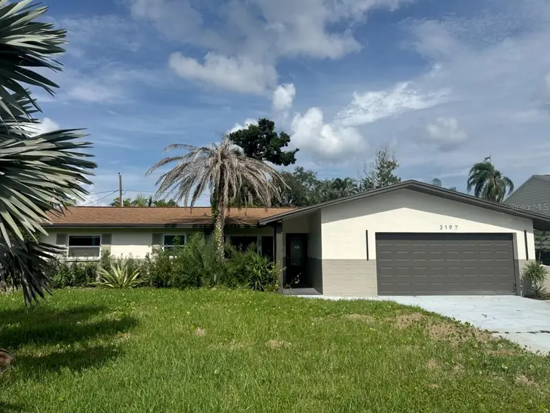 3197 Walnut St Ne, FL