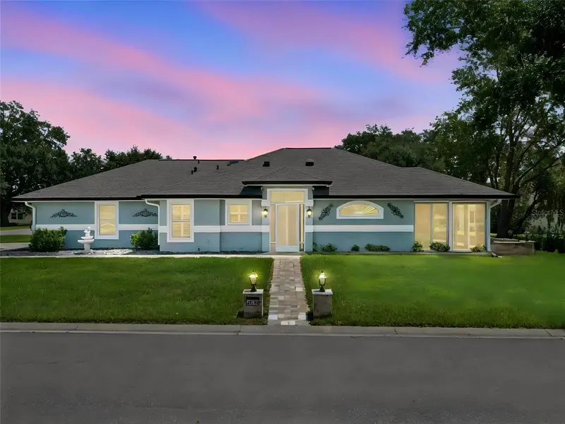Royal Highlands listing