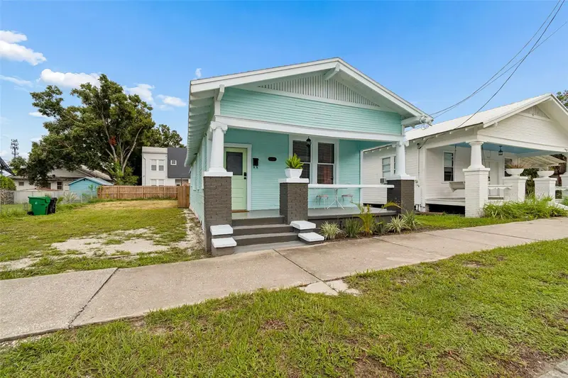 2307 E 11th Ave, FL