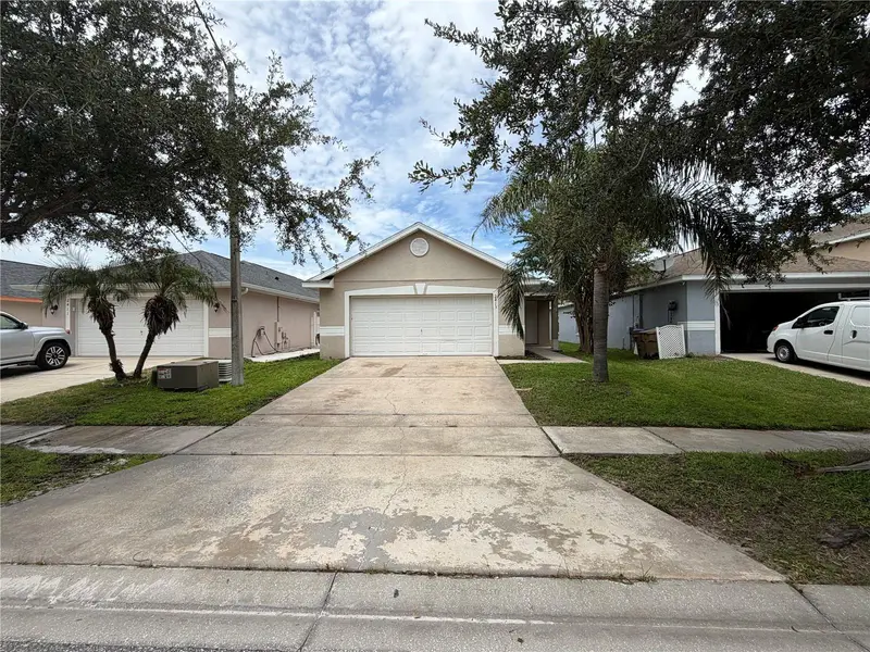 2413 Ruddenstone Way, FL