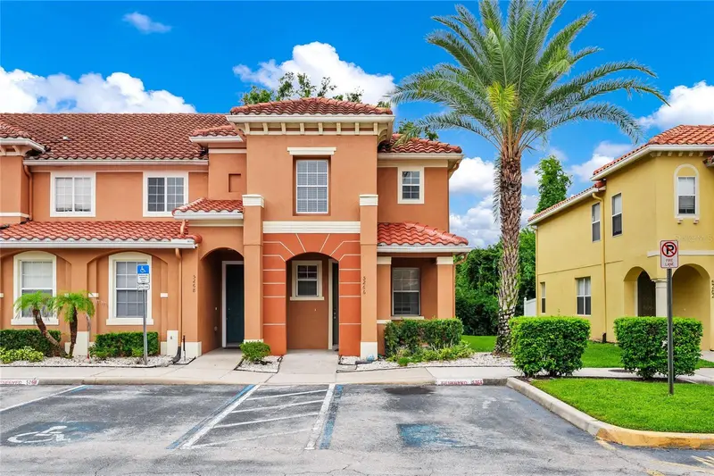 5266 Paradise Cay Cir, FL