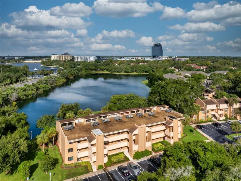 510 Cranes Way #206, FL
