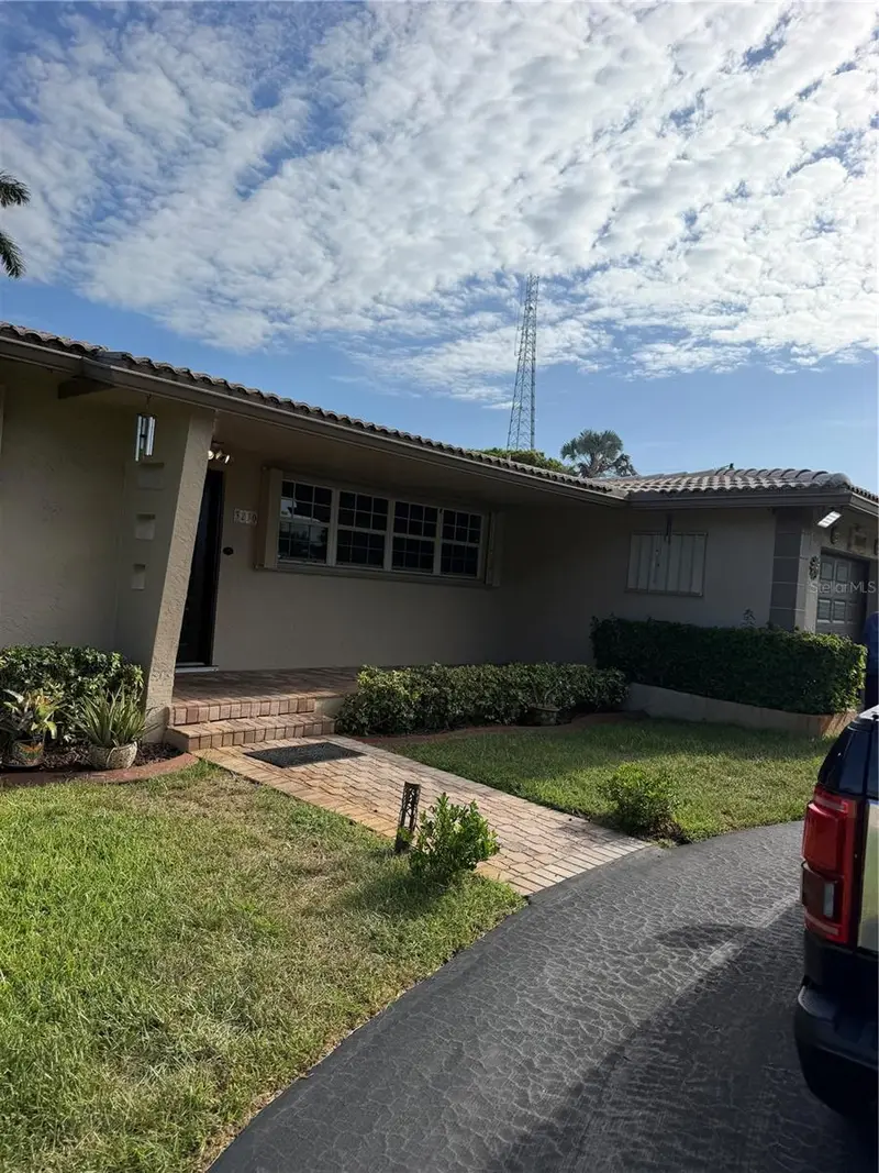 3230 Harrison St, FL