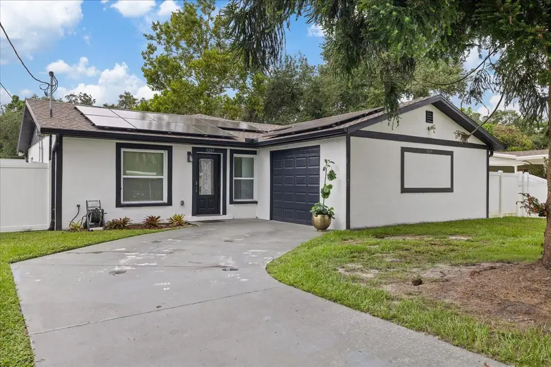 3209 E Hanna Ave, FL