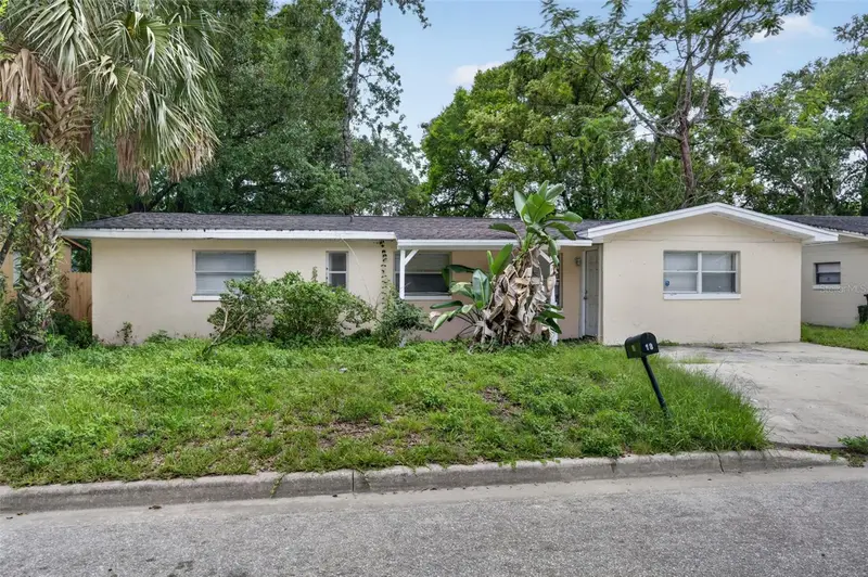 18 Eaton St, FL