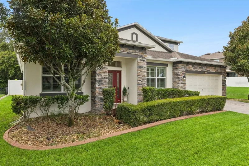2205 Pickford Cir, FL