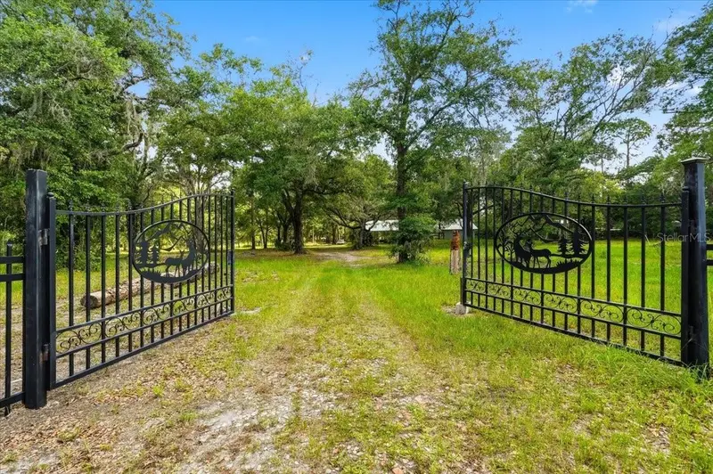 1425 Pioneer Dr, FL