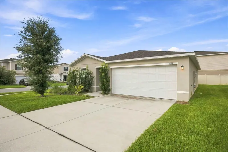 1876 Iowa Dr, FL