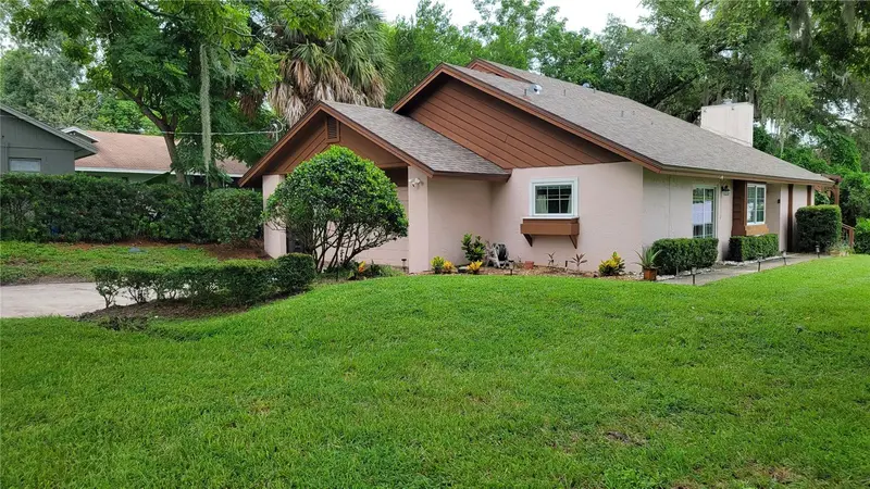 725 Lake Ave, FL
