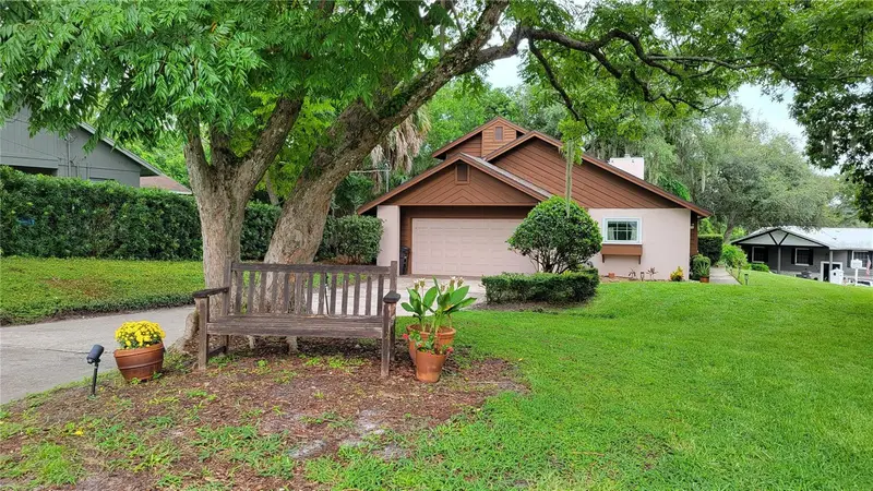 725 Lake Ave, FL