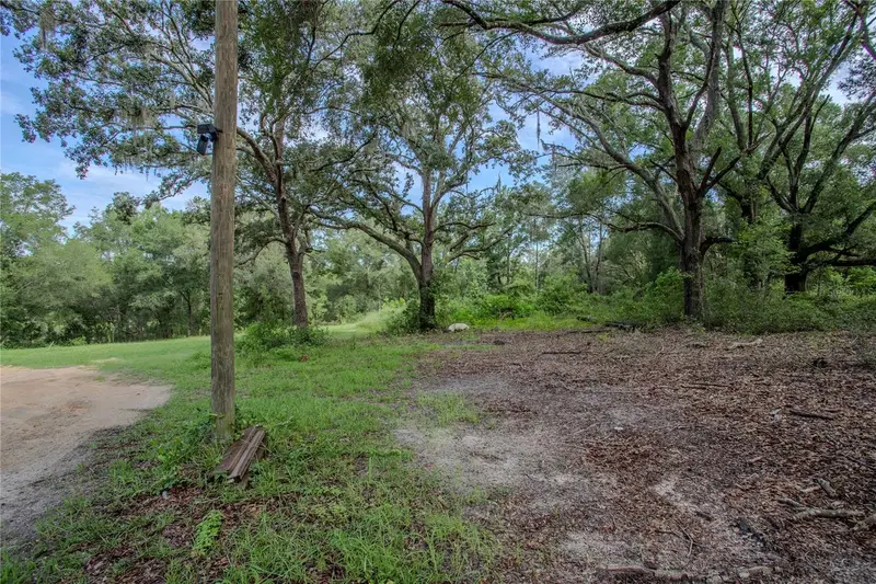 1776 Anderson Ln, FL