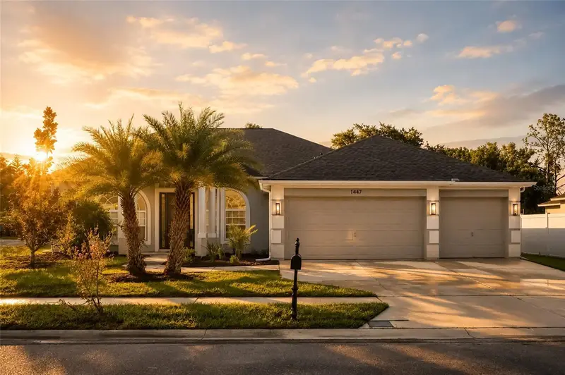 1447 Crazy Horse Dr, FL