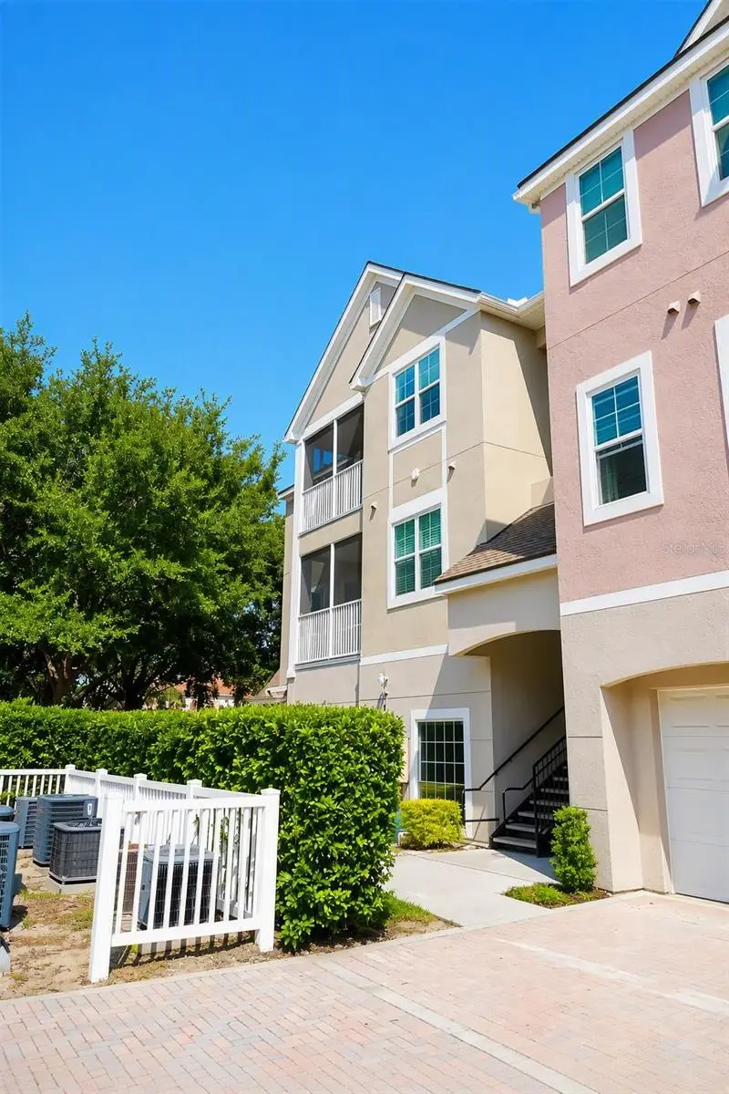 6412 Queens Borough Ave #302, FL