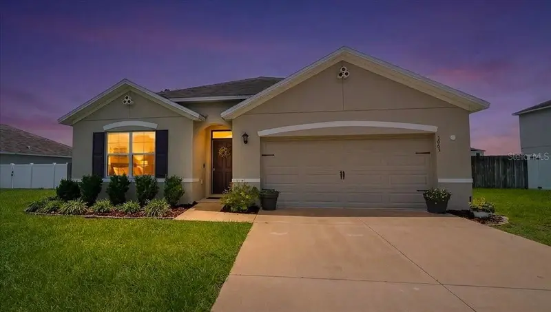 3063 Ne 42nd Rd, FL