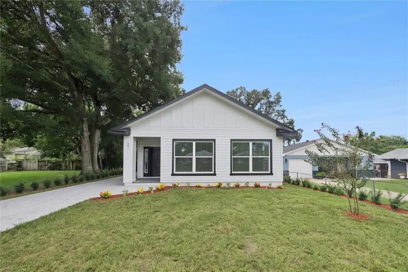 Oakland listing
