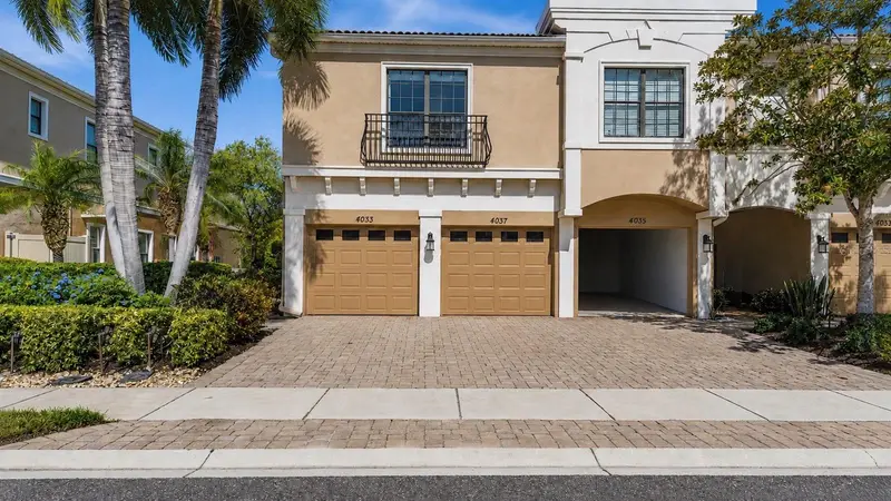 4033 Overture Cir, FL