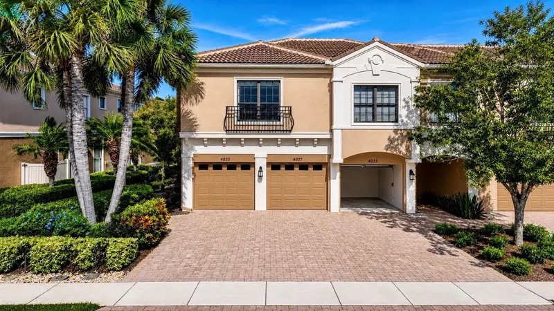 4033 Overture Cir, FL