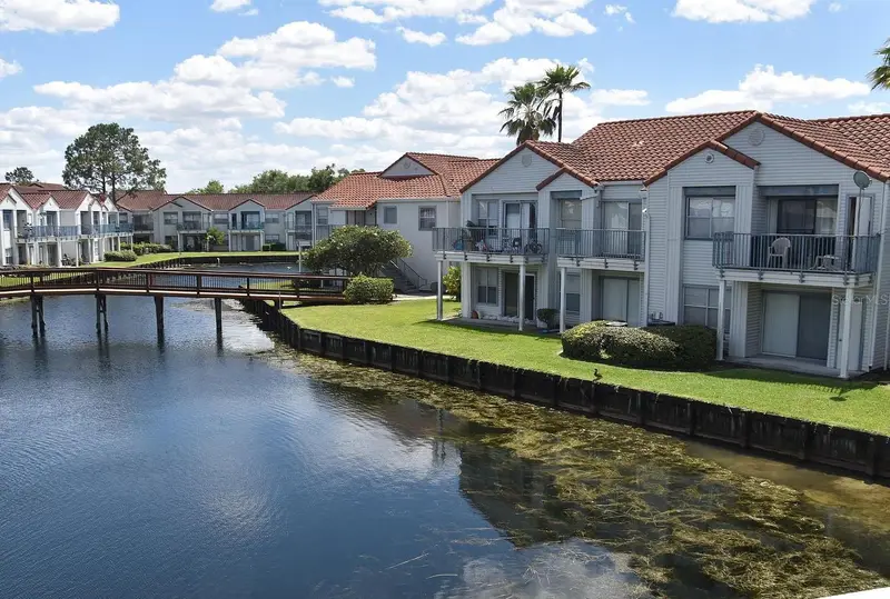 2504 Woodgate Blvd #205, FL