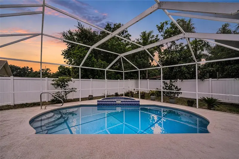 2508 14th Ave W, FL