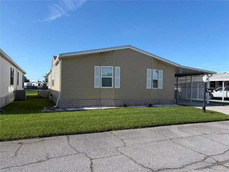 57 Straphmore Dr, FL
