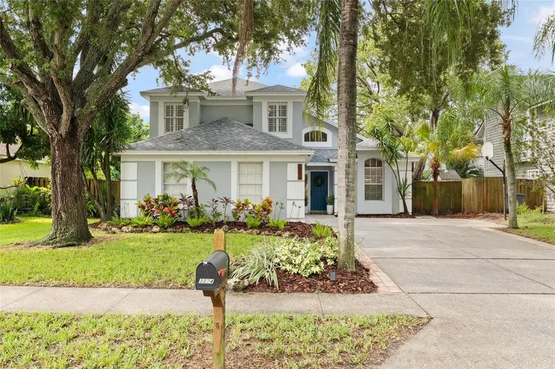 3274 Montrose Cir, FL