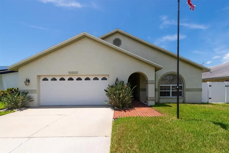 10900 63rd Way N, FL