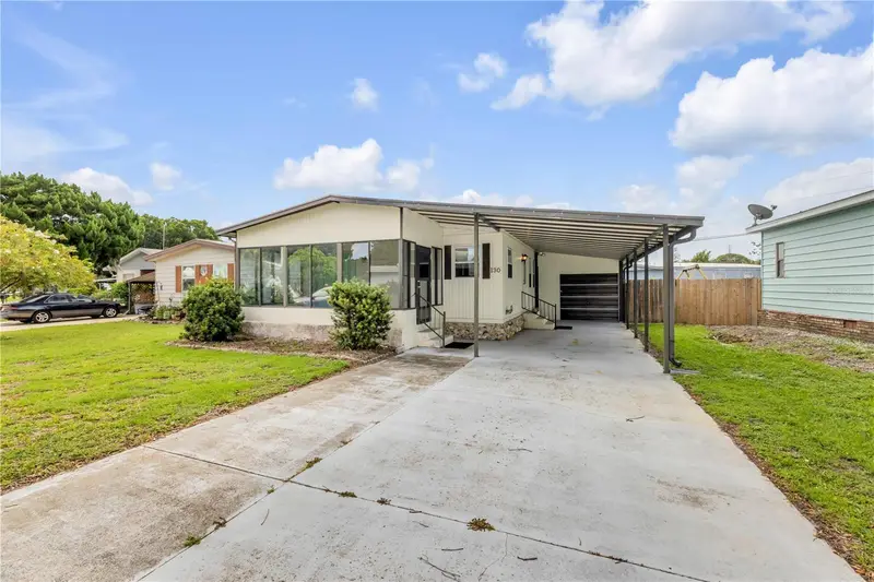 130 Pine St, FL