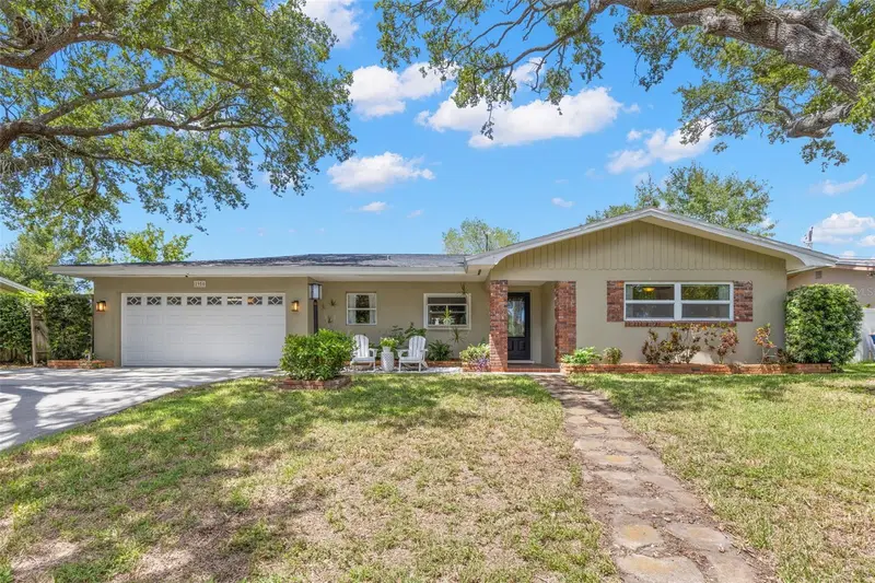 1950 Rebecca Dr, FL