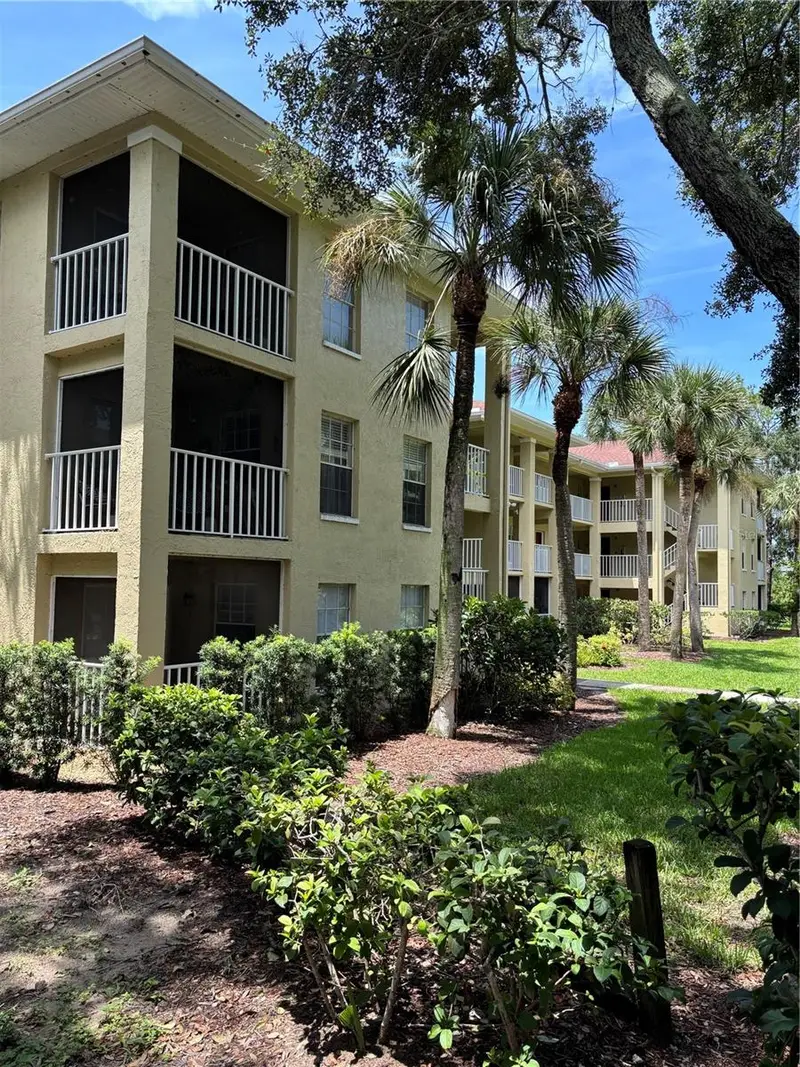 2690 Coral Landings Blvd #615, FL