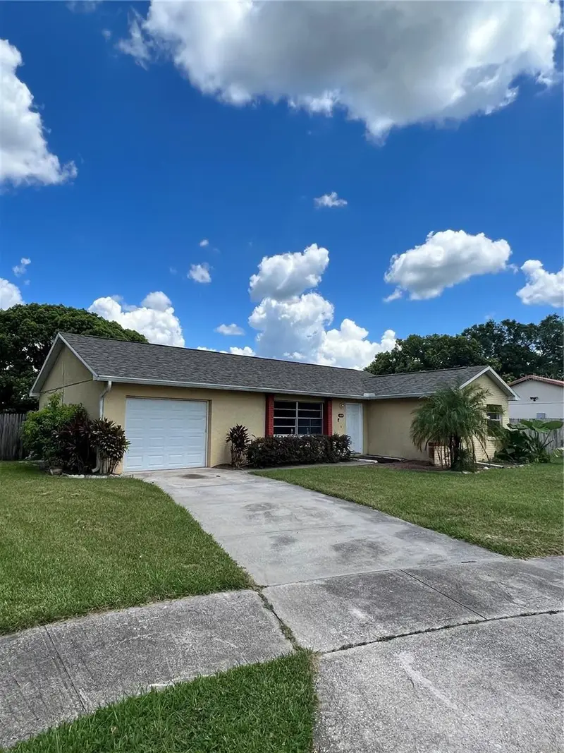 1313 Summer Breeze Rd, FL