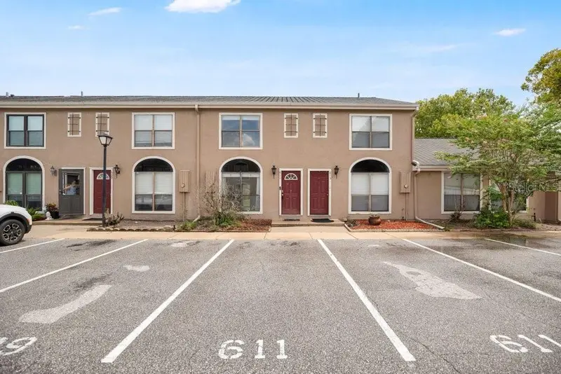 611 Casa Park A Ct, FL