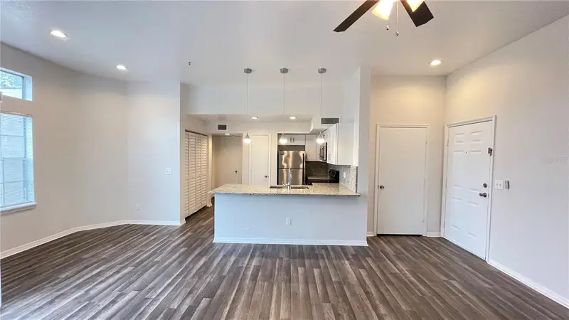 7270 Westpointe Blvd #933, FL