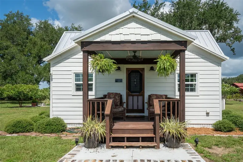 2242 Cr 543, FL