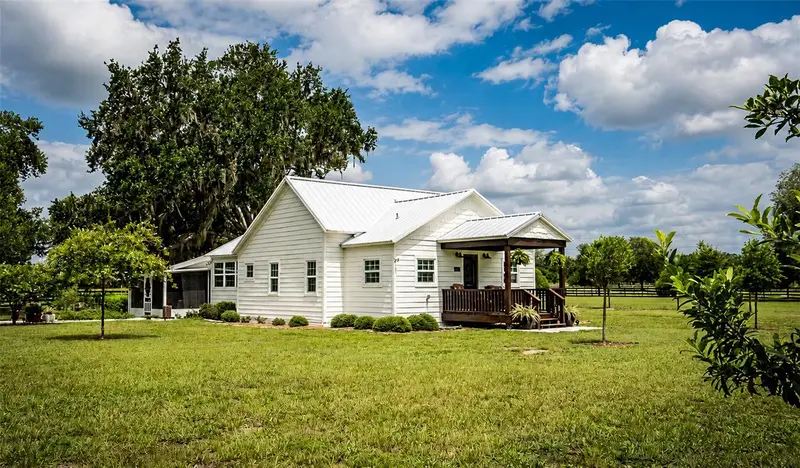 2242 Cr 543, FL