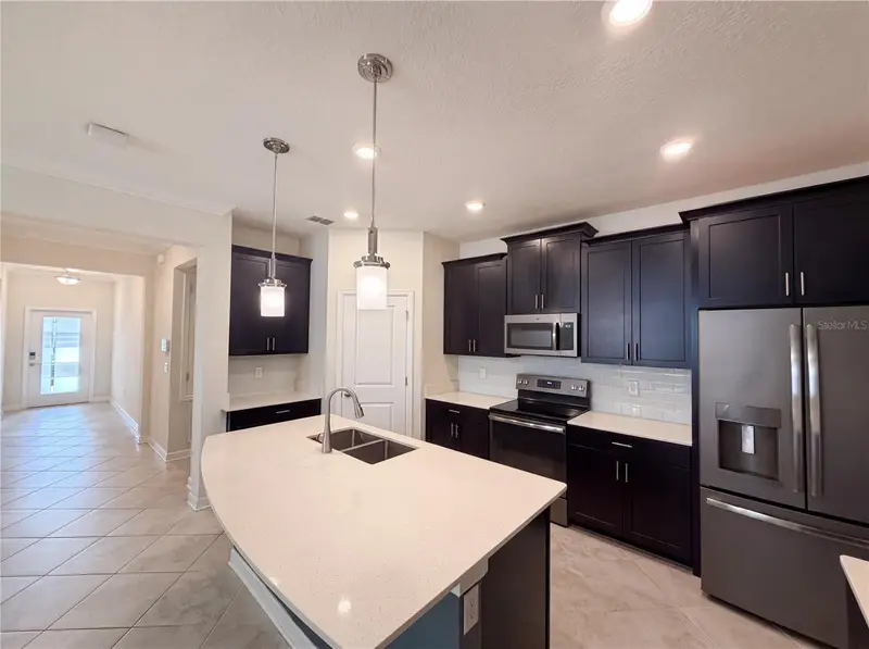 4112 Innovation Ln, FL