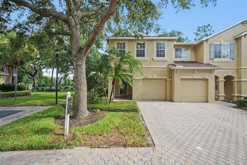 10536 Shady Falls Ct, FL