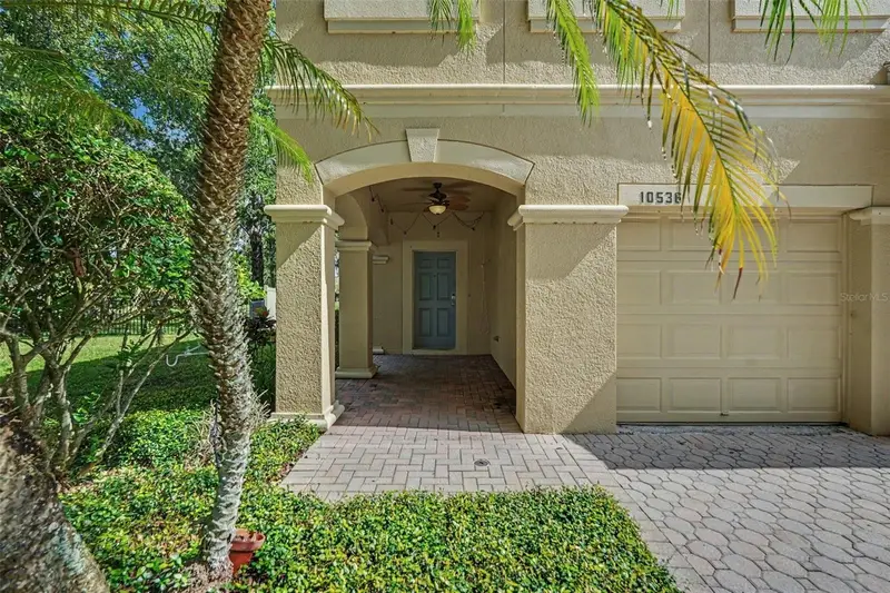 10536 Shady Falls Ct, FL