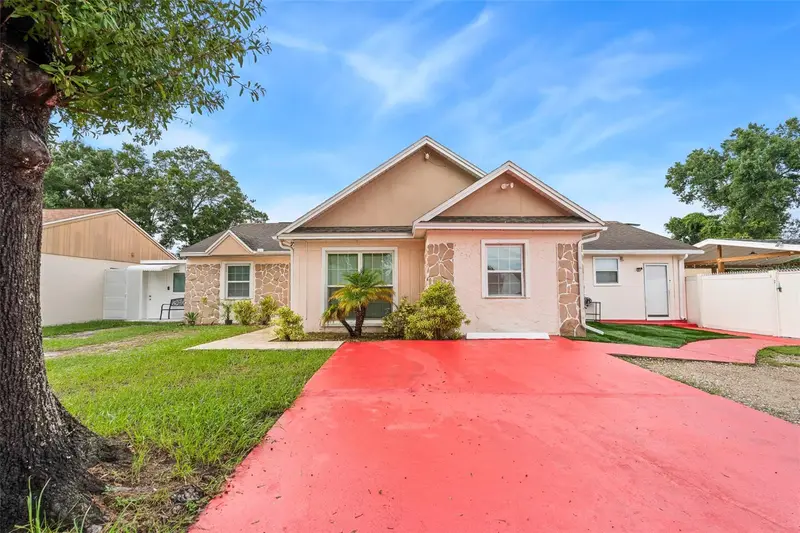 8903 Camino Villa, FL