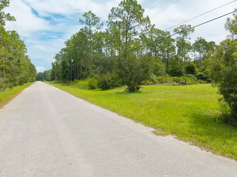 150 Pioneer Trl, FL