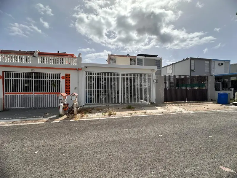 7 Lomas De Trujillo Alto Dev. #G-32, PR