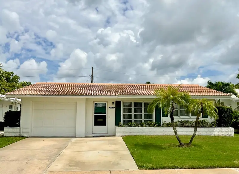 4425 96th Ave N, FL