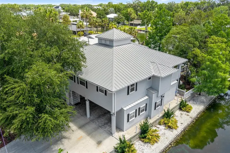 1035 N Appalachian Ter, FL